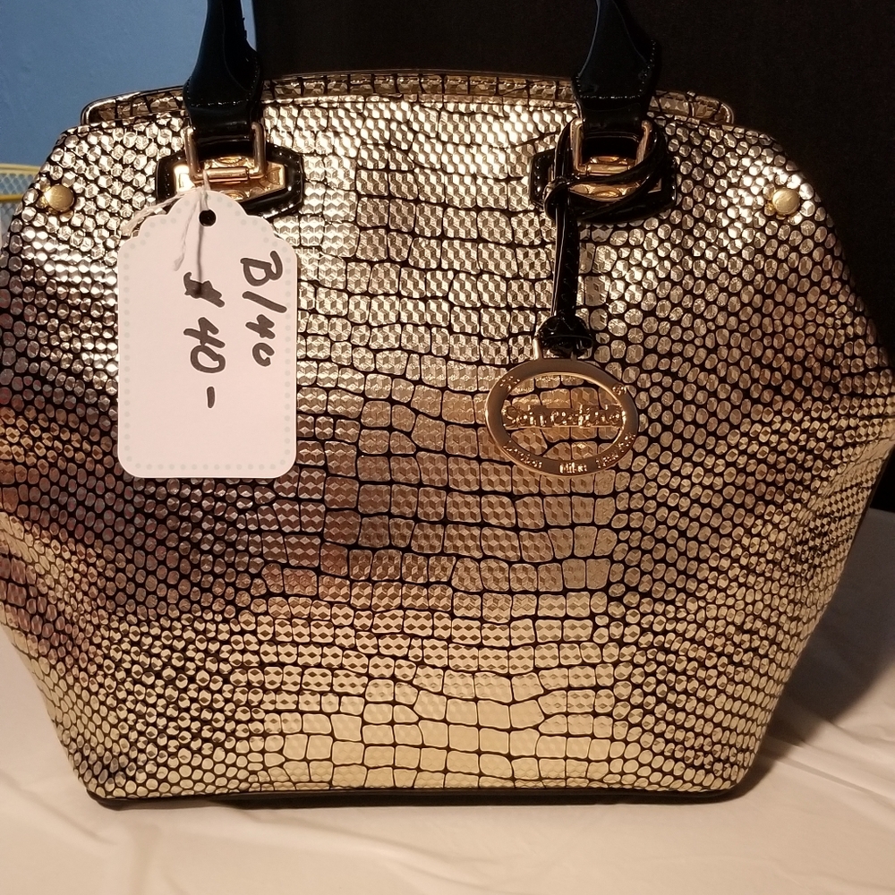 Handbag - Picture 5 of 8